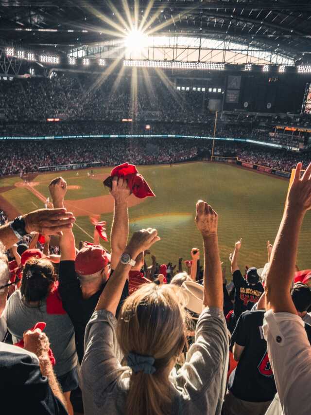 Legendary MLB starter retires